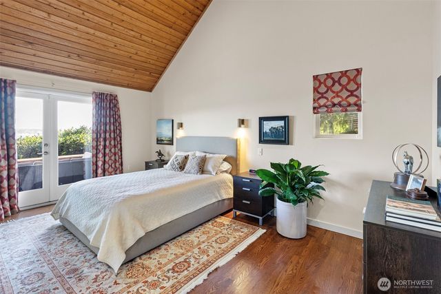 8032 SW 222nd Place, Vashon, WA 98070