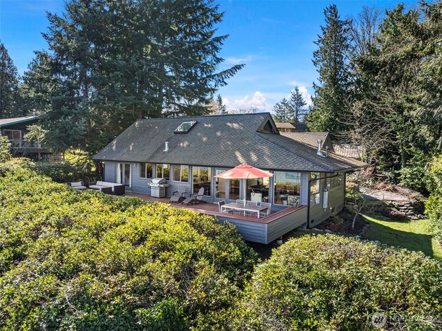 8032 SW 222nd Place, Vashon, WA 98070