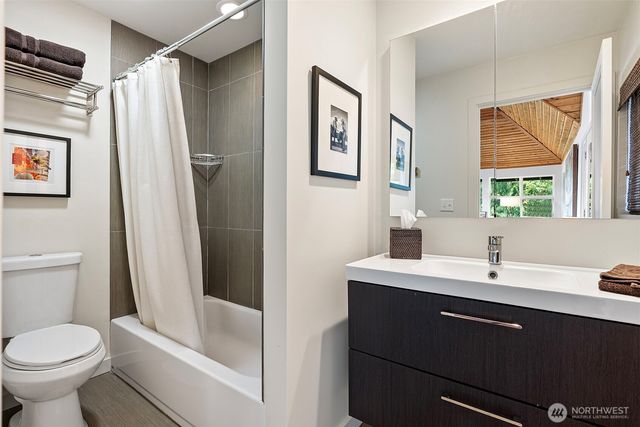 8032 SW 222nd Place, Vashon, WA 98070