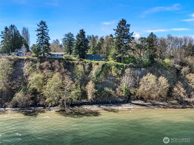 8032 SW 222nd Place, Vashon, WA 98070