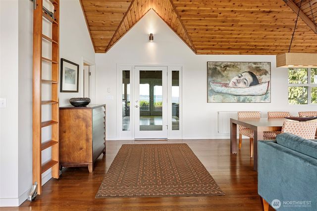 8032 SW 222nd Place, Vashon, WA 98070