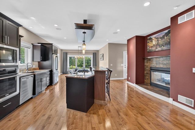 818 Pine Hill Drive, Verona, WI 53593
