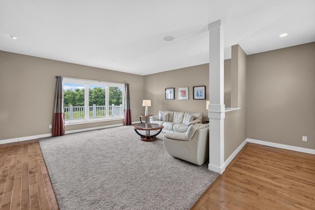 818 Pine Hill Drive, Verona, WI 53593