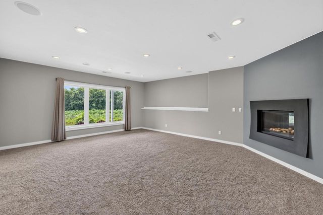 818 Pine Hill Drive, Verona, WI 53593