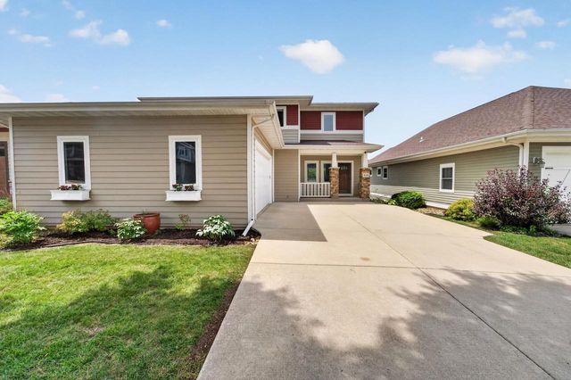 818 Pine Hill Drive, Verona, WI 53593