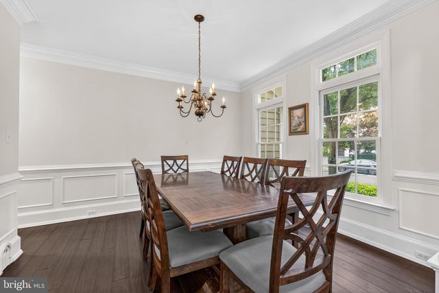 8020 AMSTERDAM CT, Gainesville, VA 20155