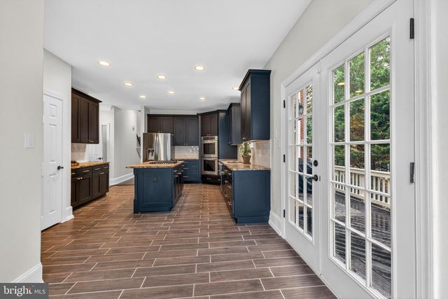 8020 AMSTERDAM CT, Gainesville, VA 20155