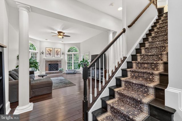 8020 AMSTERDAM CT, Gainesville, VA 20155