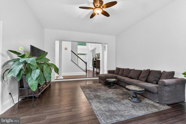 8020 AMSTERDAM CT, Gainesville, VA 20155