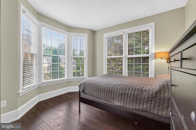8020 AMSTERDAM CT, Gainesville, VA 20155