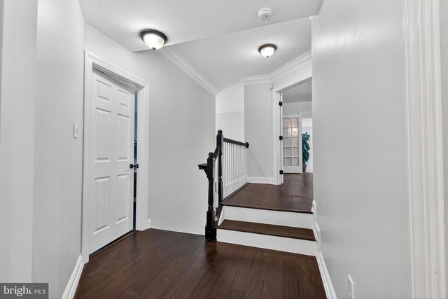 8020 AMSTERDAM CT, Gainesville, VA 20155