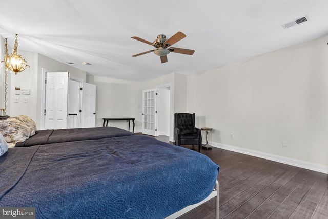 8020 AMSTERDAM CT, Gainesville, VA 20155