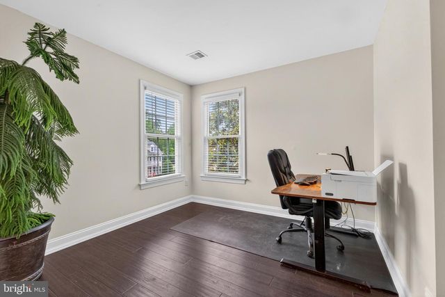 8020 AMSTERDAM CT, Gainesville, VA 20155