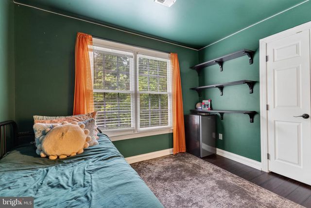 8020 AMSTERDAM CT, Gainesville, VA 20155