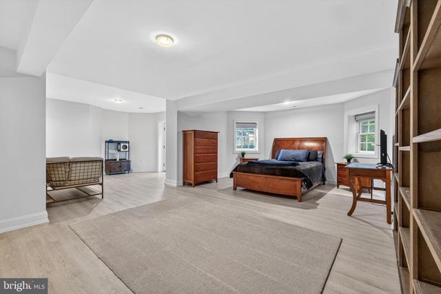 8020 AMSTERDAM CT, Gainesville, VA 20155