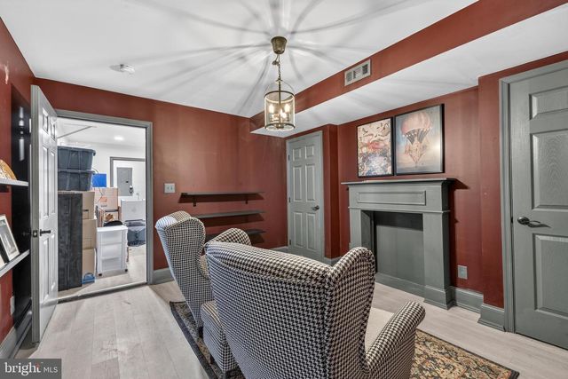 8020 AMSTERDAM CT, Gainesville, VA 20155