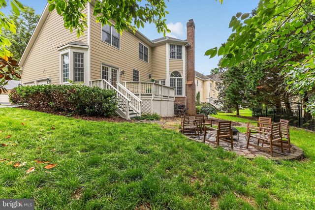 8020 AMSTERDAM CT, Gainesville, VA 20155