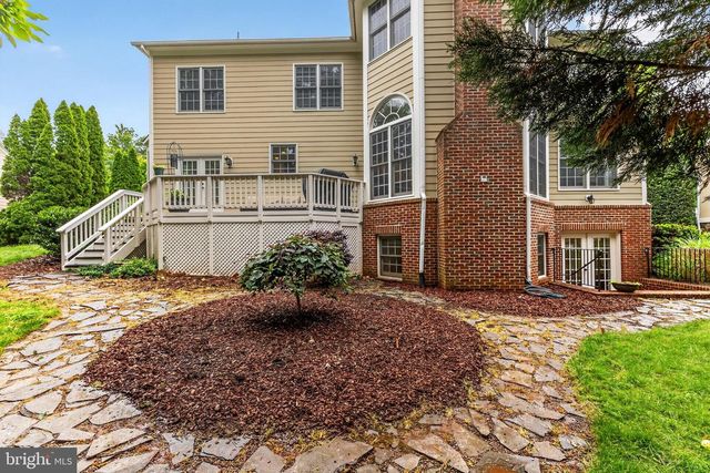8020 AMSTERDAM CT, Gainesville, VA 20155