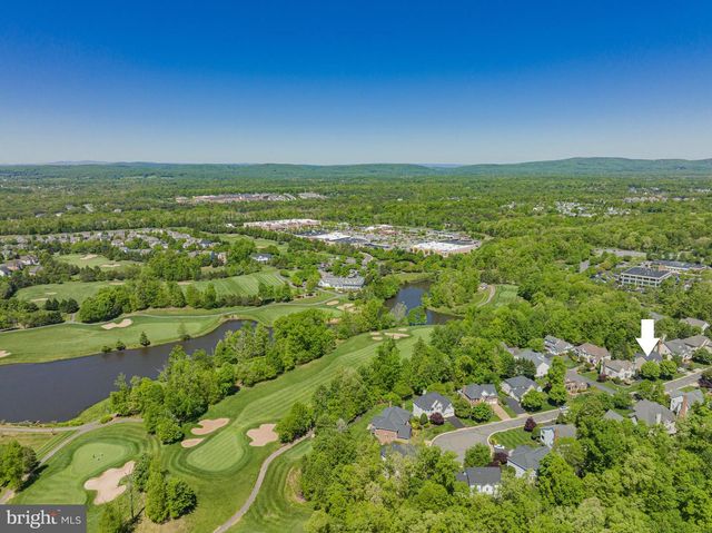 8020 AMSTERDAM CT, Gainesville, VA 20155