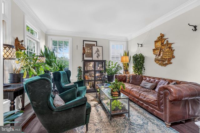 8020 AMSTERDAM CT, Gainesville, VA 20155