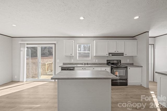 3613 Jamestown Road, Morganton, NC 28655