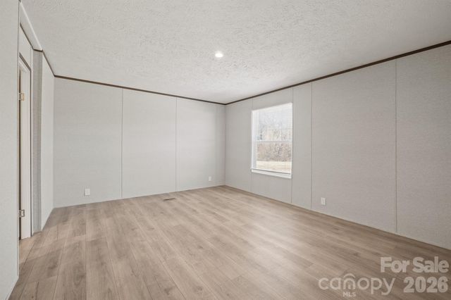 3613 Jamestown Road, Morganton, NC 28655