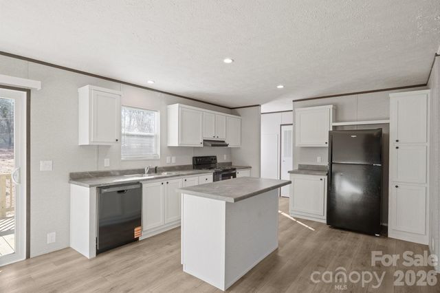 3613 Jamestown Road, Morganton, NC 28655