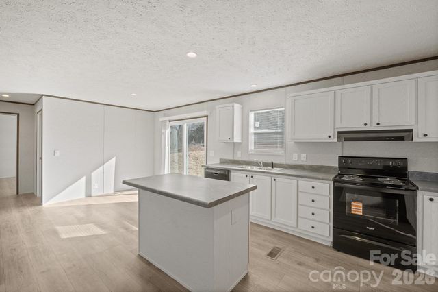 3613 Jamestown Road, Morganton, NC 28655