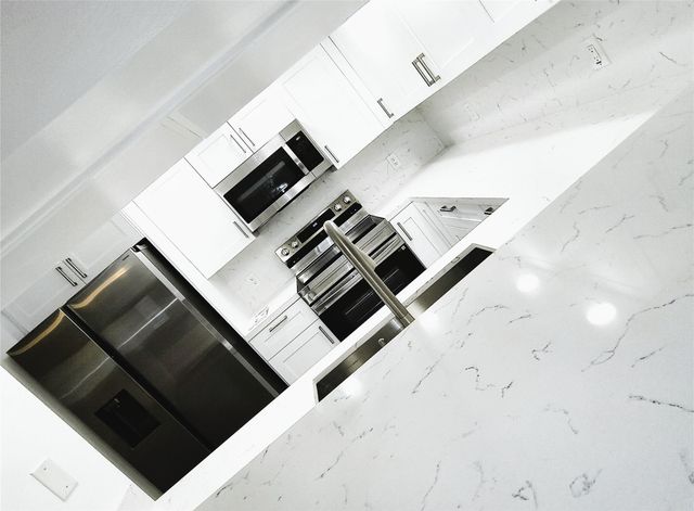 13800 SW 14th Street 211C, Pembroke Pines, FL 33027