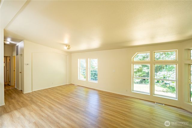 111 Spring Court, Vader, WA 98593