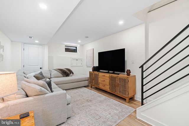 2231 EARP ST, Philadelphia, PA 19146