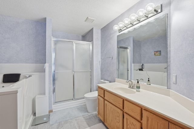 3909 93rd Avenue N, Brooklyn Park, MN 55443