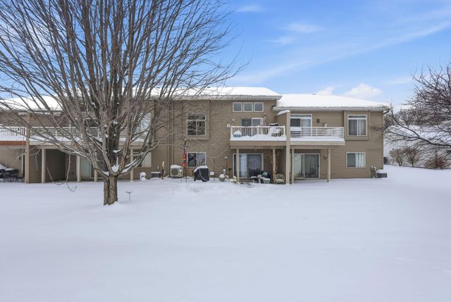 3909 93rd Avenue N, Brooklyn Park, MN 55443