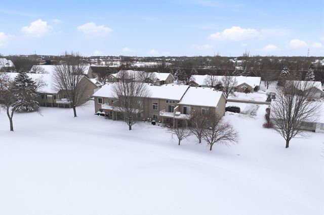 3909 93rd Avenue N, Brooklyn Park, MN 55443