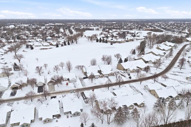 3909 93rd Avenue N, Brooklyn Park, MN 55443