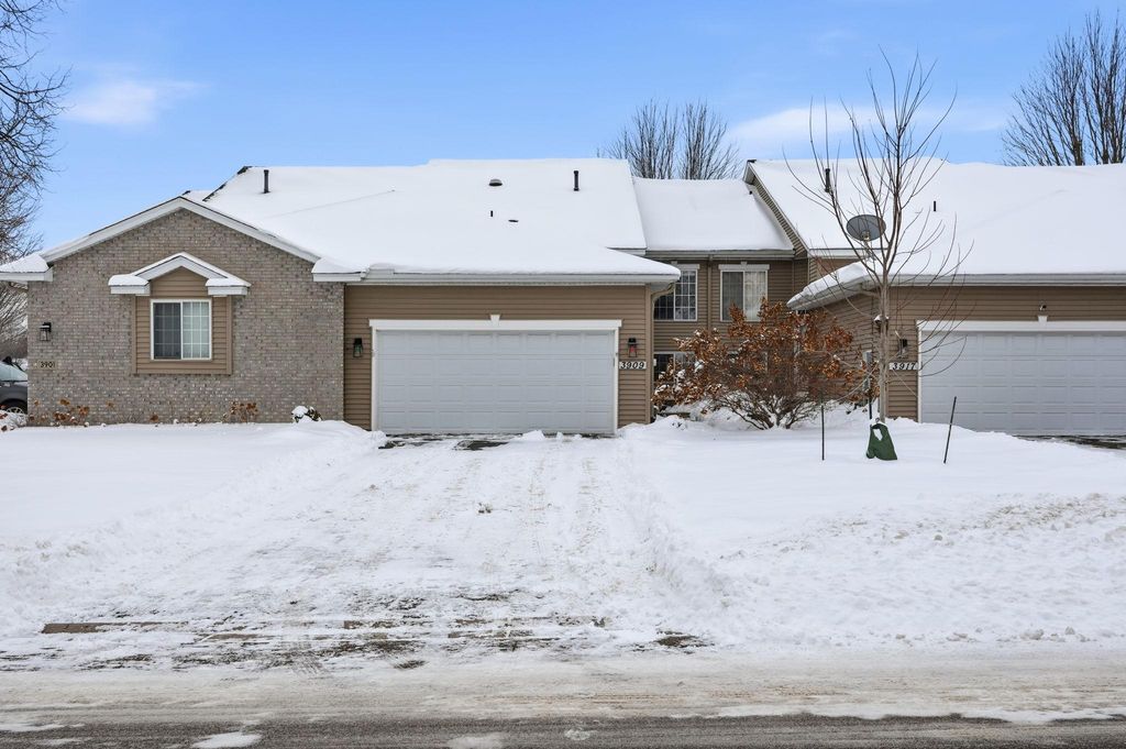 3909 93rd Avenue N, Brooklyn Park, MN 55443