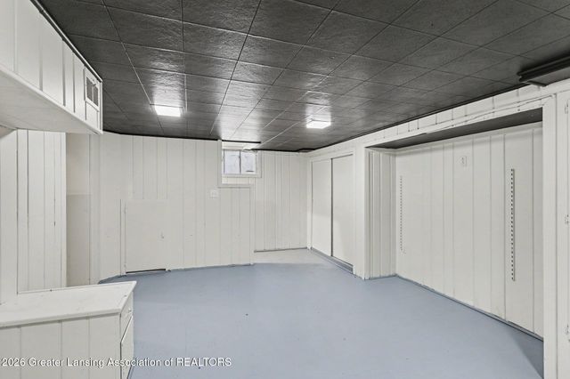 821 N Verlinden Avenue, Lansing, MI 48915