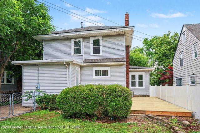 821 N Verlinden Avenue, Lansing, MI 48915