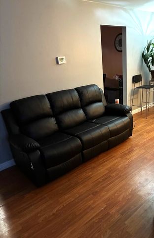 1040 Blackhawk Drive, University Park, IL 60484