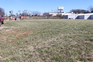 2019 S Main St, Columbia, TN 38401