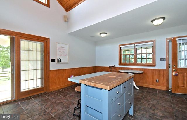 381 HOLLAND RD, Holland, PA 18966
