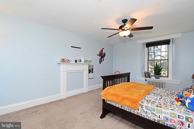 381 HOLLAND RD, Holland, PA 18966