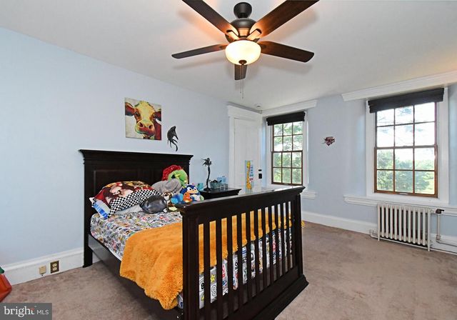 381 HOLLAND RD, Holland, PA 18966