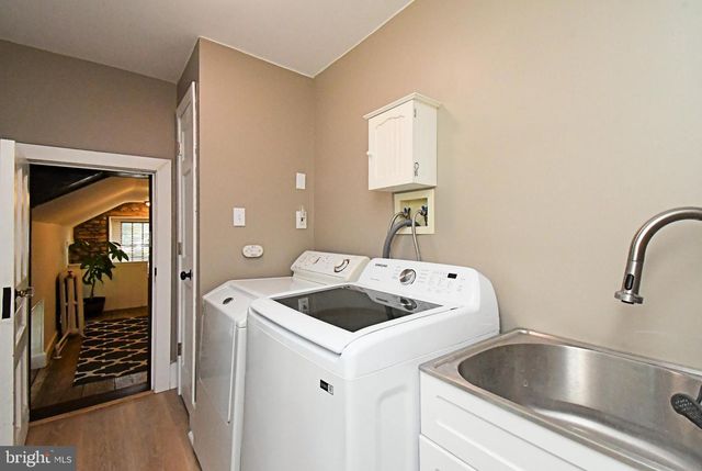 381 HOLLAND RD, Holland, PA 18966
