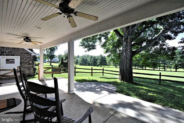 381 HOLLAND RD, Holland, PA 18966