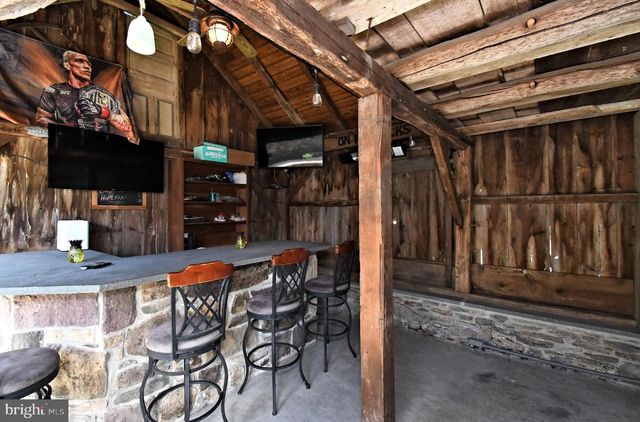 381 HOLLAND RD, Holland, PA 18966