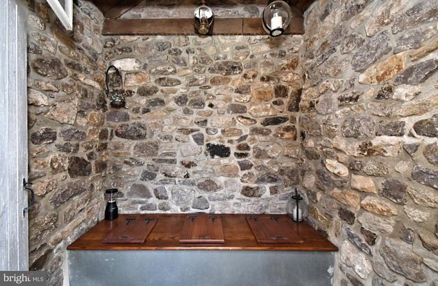 381 HOLLAND RD, Holland, PA 18966
