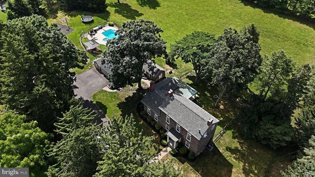 381 HOLLAND RD, Holland, PA 18966