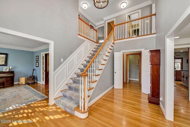 839 Lake Forest Pkwy, Louisville, KY 40245