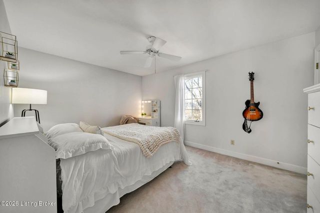 839 Lake Forest Pkwy, Louisville, KY 40245